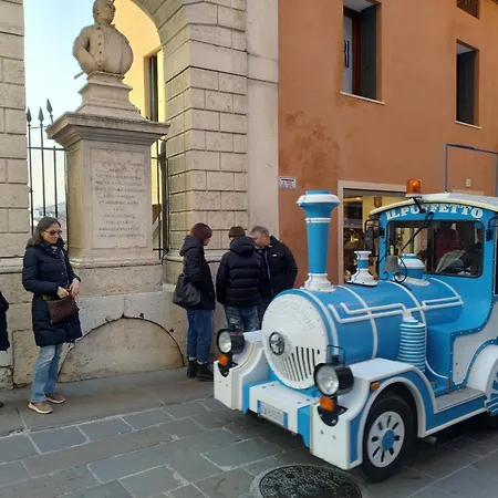 Urban バッサーノ・デル・グラッパ